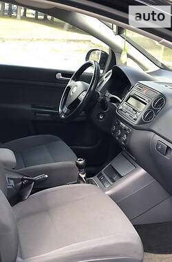 Хэтчбек Volkswagen Golf Plus 2008 в Ровно