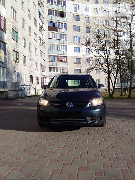 Хэтчбек Volkswagen Golf Plus 2008 в Звягеле