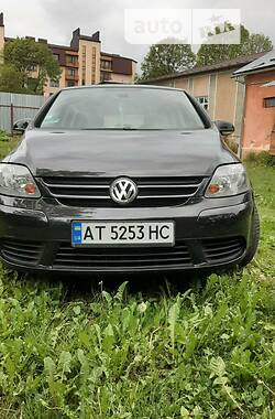 Хэтчбек Volkswagen Golf Plus 2008 в Надворной