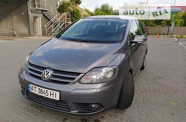 Хетчбек Volkswagen Golf Plus 2005 в Надвірній