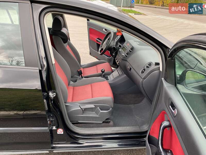 Хэтчбек Volkswagen Golf Plus 2005 в Сумах