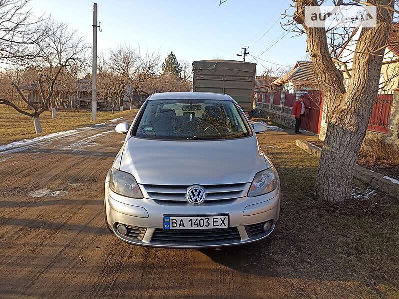 Хэтчбек Volkswagen Golf Plus 2005 в Гайвороне