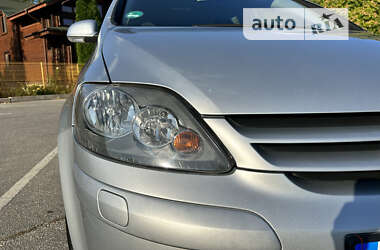Хэтчбек Volkswagen Golf Plus 2006 в 