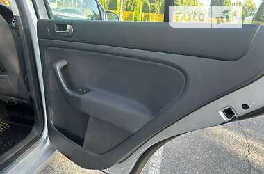 Хэтчбек Volkswagen Golf Plus 2006 в 