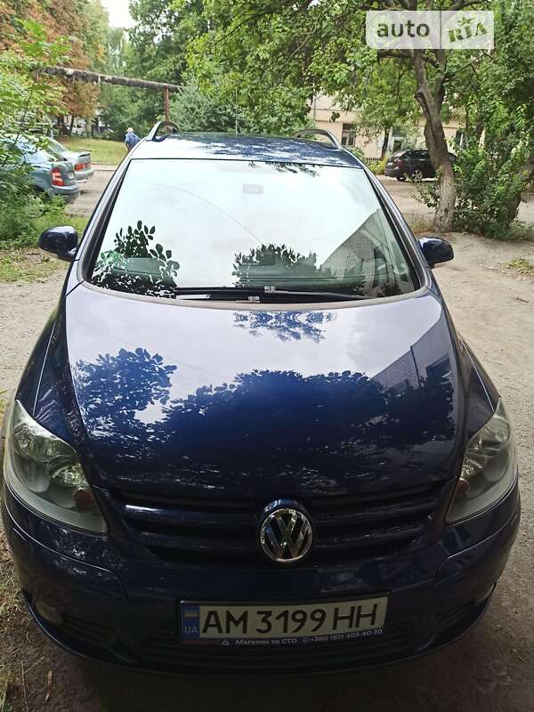 Хетчбек Volkswagen Golf Plus 2008 в Житомирі
