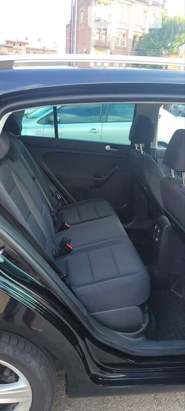 Хэтчбек Volkswagen Golf Plus 2010 в Харькове