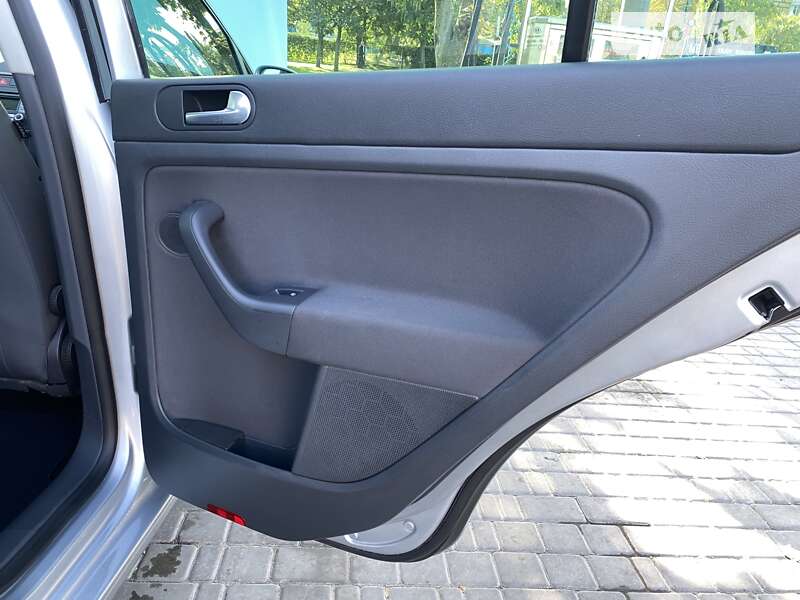 Хэтчбек Volkswagen Golf Plus 2007 в Днепре