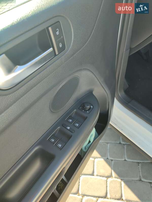 Хэтчбек Volkswagen Golf Plus 2012 в Луцке фото 12 Хэтчбек Volkswagen Golf Plus 2012 в Луцке