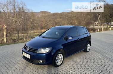 Хэтчбек Volkswagen Golf Plus 2011 в Сваляве