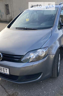 Хэтчбек Volkswagen Golf Plus 2011 в Дубно