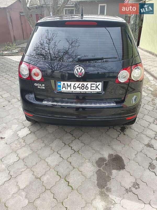 Хетчбек Volkswagen Golf Plus 2006 в Житомирі