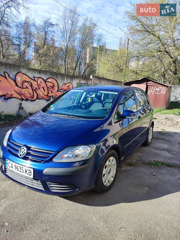 Хетчбек Volkswagen Golf Plus 2005 в Києві
