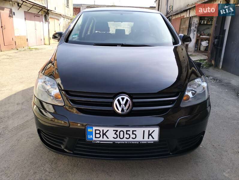 Хэтчбек Volkswagen Golf Plus 2005 в Ровно