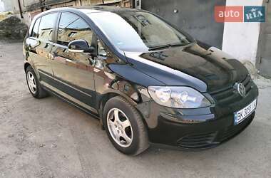 Хэтчбек Volkswagen Golf Plus 2005 в Ровно