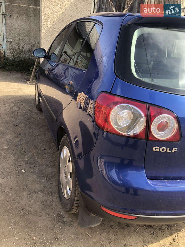 Хетчбек Volkswagen Golf Plus 2005 в Долині