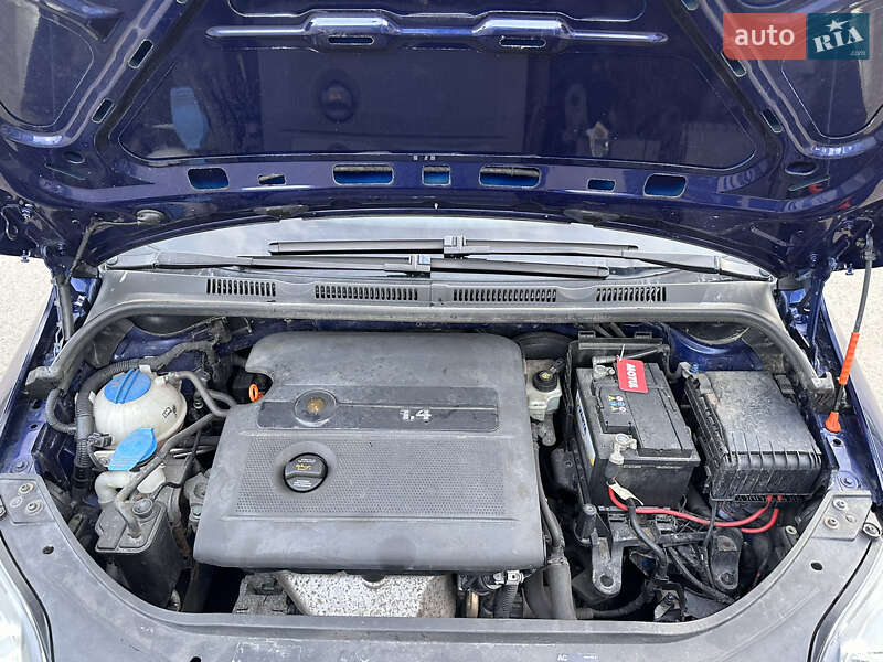 Хетчбек Volkswagen Golf Plus 2005 в Хусті