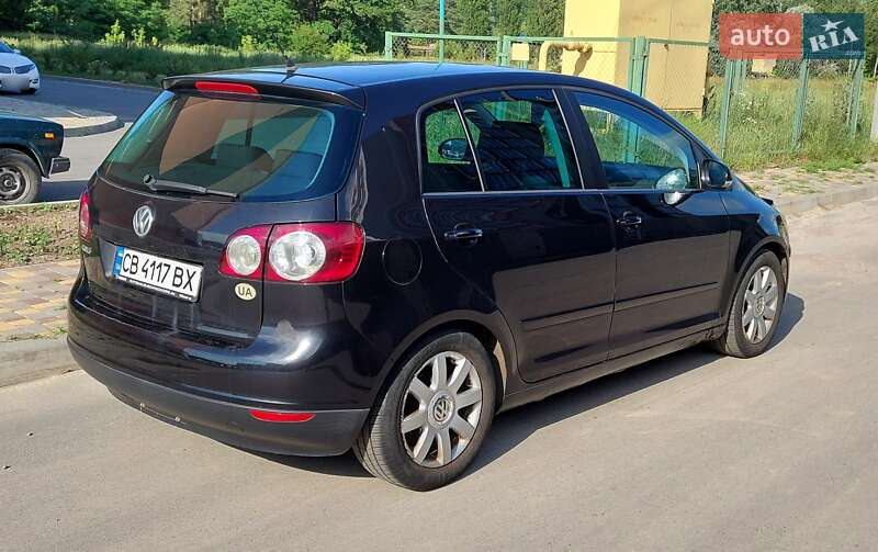 Хэтчбек Volkswagen Golf Plus 2005 в Чернигове