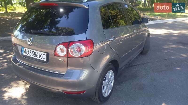 Хетчбек Volkswagen Golf Plus 2009 в Теплику