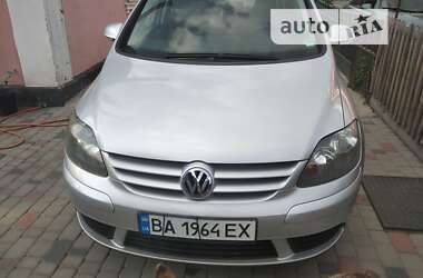 Хэтчбек Volkswagen Golf Plus 2007 в Гайвороне