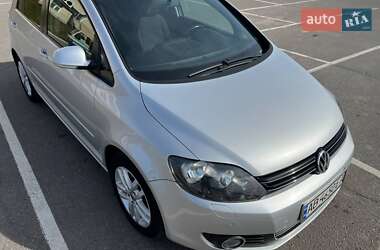 Хэтчбек Volkswagen Golf Plus 2013 в 