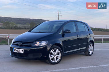 Хэтчбек Volkswagen Golf Plus 2009 в 