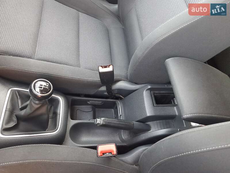 Хетчбек Volkswagen Golf Plus 2011 в Мукачевому фото 15 Хетчбек Volkswagen Golf Plus 2011 в Мукачевому