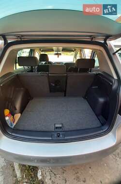 Хетчбек Volkswagen Golf Plus 2011 в  фото 22 Хетчбек Volkswagen Golf Plus 2011 в