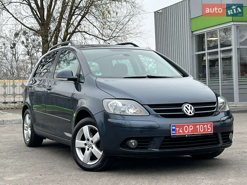 Хэтчбек Volkswagen Golf Plus 2008 в Лубнах