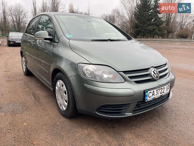 Хетчбек Volkswagen Golf Plus 2005 в Черкасах фото 2 Хетчбек Volkswagen Golf Plus 2005 в Черкасах