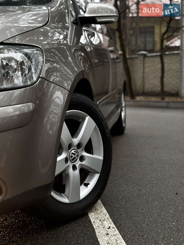 Хэтчбек Volkswagen Golf Plus 2008 в Белогородке