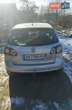 Хэтчбек Volkswagen Golf Plus 2005 в 