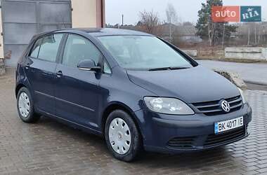 Хетчбек Volkswagen Golf Plus 2005 в Сарнах