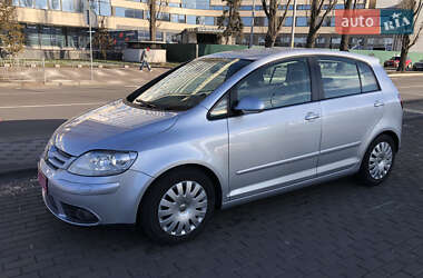 Хэтчбек Volkswagen Golf Plus 2008 в Киеве