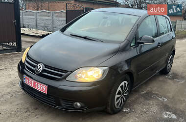 Хэтчбек Volkswagen Golf Plus 2008 в Новых Санжарах