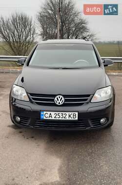 Хэтчбек Volkswagen Golf Plus 2008 в 