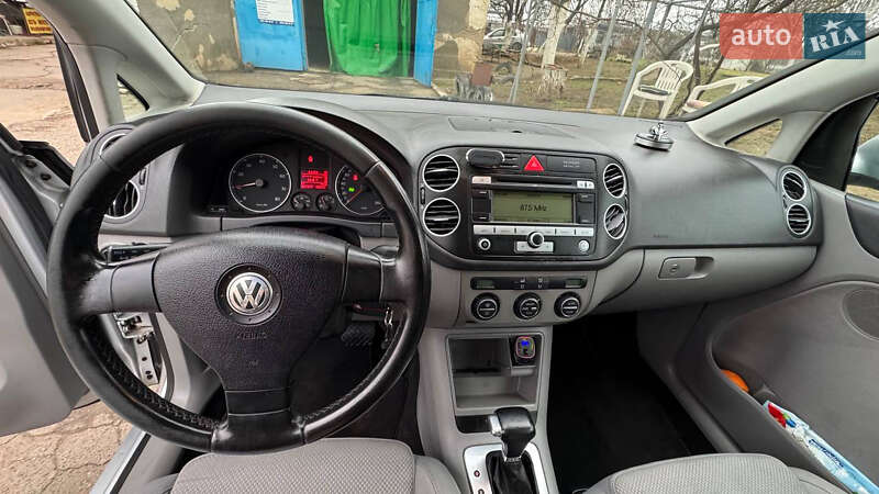Хэтчбек Volkswagen Golf Plus 2006 в Киеве
