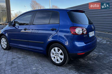 Хэтчбек Volkswagen Golf Plus 2005 в 