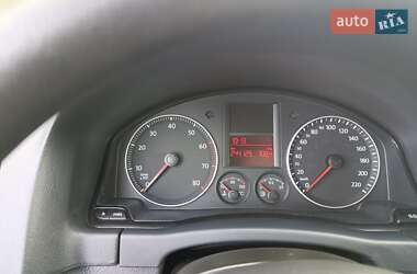 Хэтчбек Volkswagen Golf Plus 2005 в Светловодске