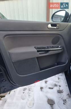 Хетчбек Volkswagen Golf Plus 2005 в 