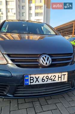 Хетчбек Volkswagen Golf Plus 2005 в 