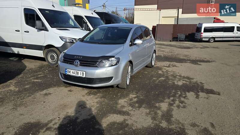 Хетчбек Volkswagen Golf Plus 2010 в Рівному фото 2 Хетчбек Volkswagen Golf Plus 2010 в Рівному