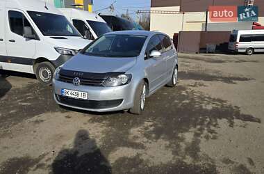 Хэтчбек Volkswagen Golf Plus 2010 в 