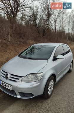 Хэтчбек Volkswagen Golf Plus 2008 в Могилев-Подольске