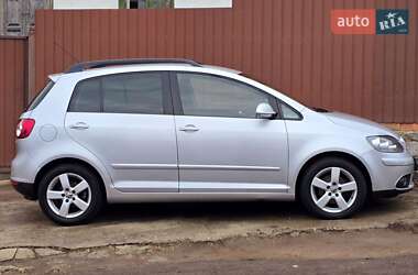 Хэтчбек Volkswagen Golf Plus 2008 в 
