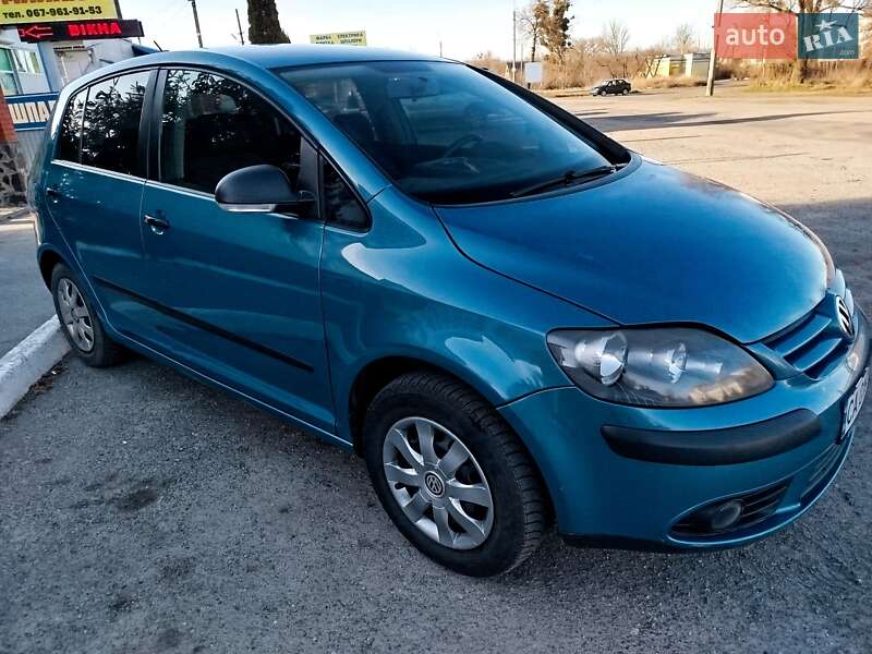 Хэтчбек Volkswagen Golf Plus 2006 в Корсуне-Шевченковском