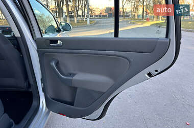 Хетчбек Volkswagen Golf Plus 2007 в 