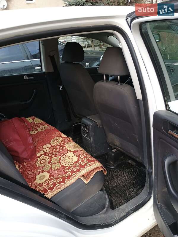 Хэтчбек Volkswagen Golf Plus 2007 в Борщеве