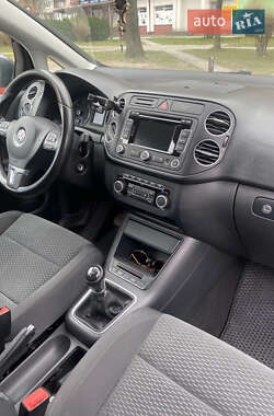 Хэтчбек Volkswagen Golf Plus 2013 в 