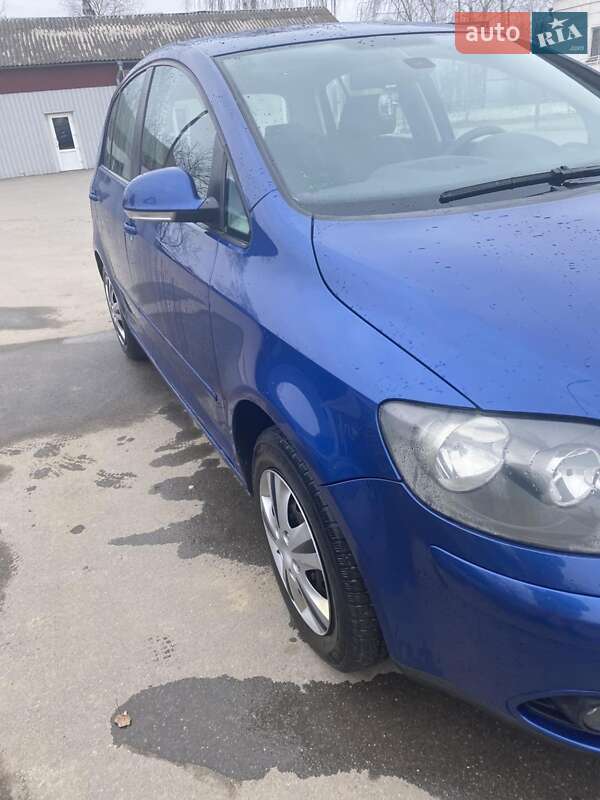 Хетчбек Volkswagen Golf Plus 2005 в Бару