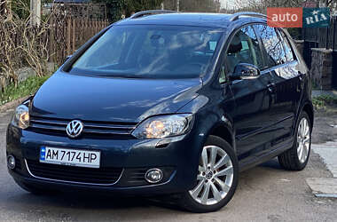 Хэтчбек Volkswagen Golf Plus 2011 в 